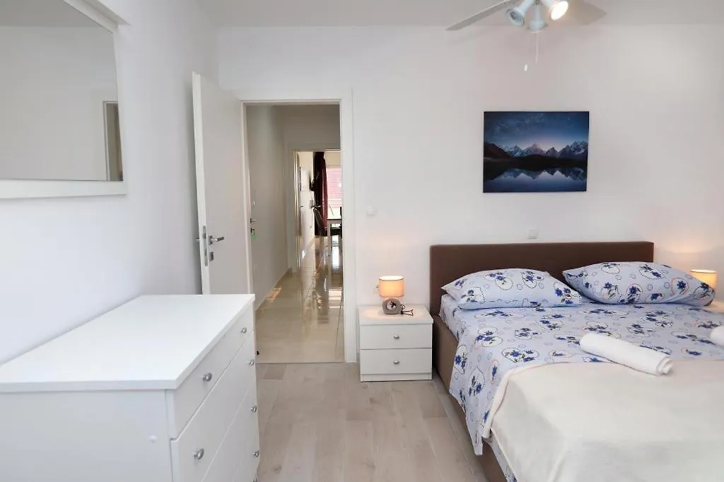 Apartment In Okrug Gornji With Sea View, Terrace, Air Conditioning, Wifi 5059-1 Trogir
